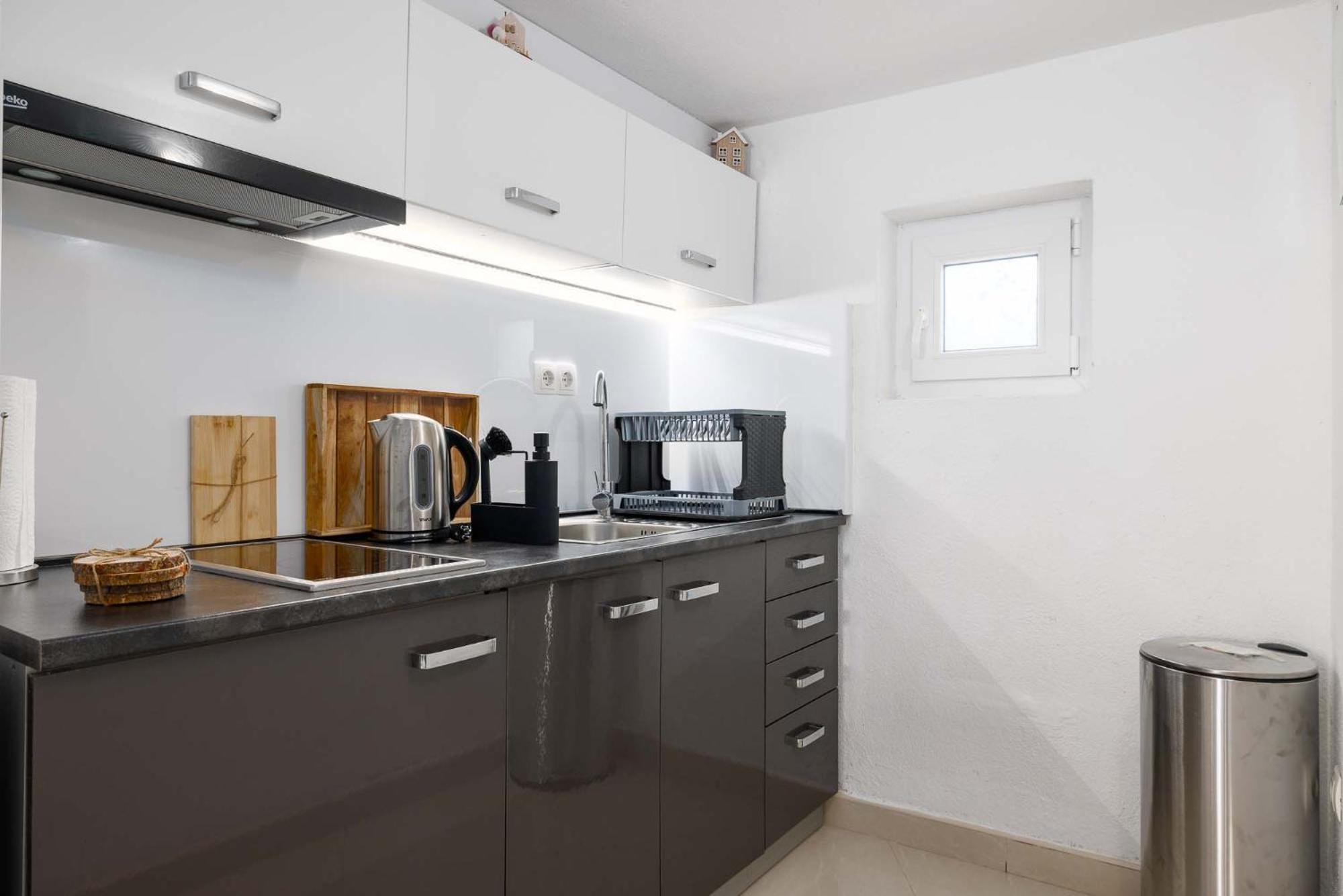 Apartment Katalin Kornić Exteriör bild